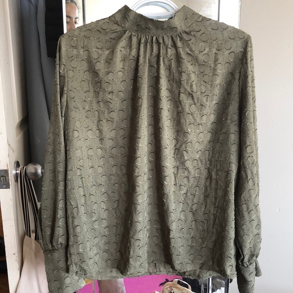 H&M Green Blouse - Picture 1 of 4